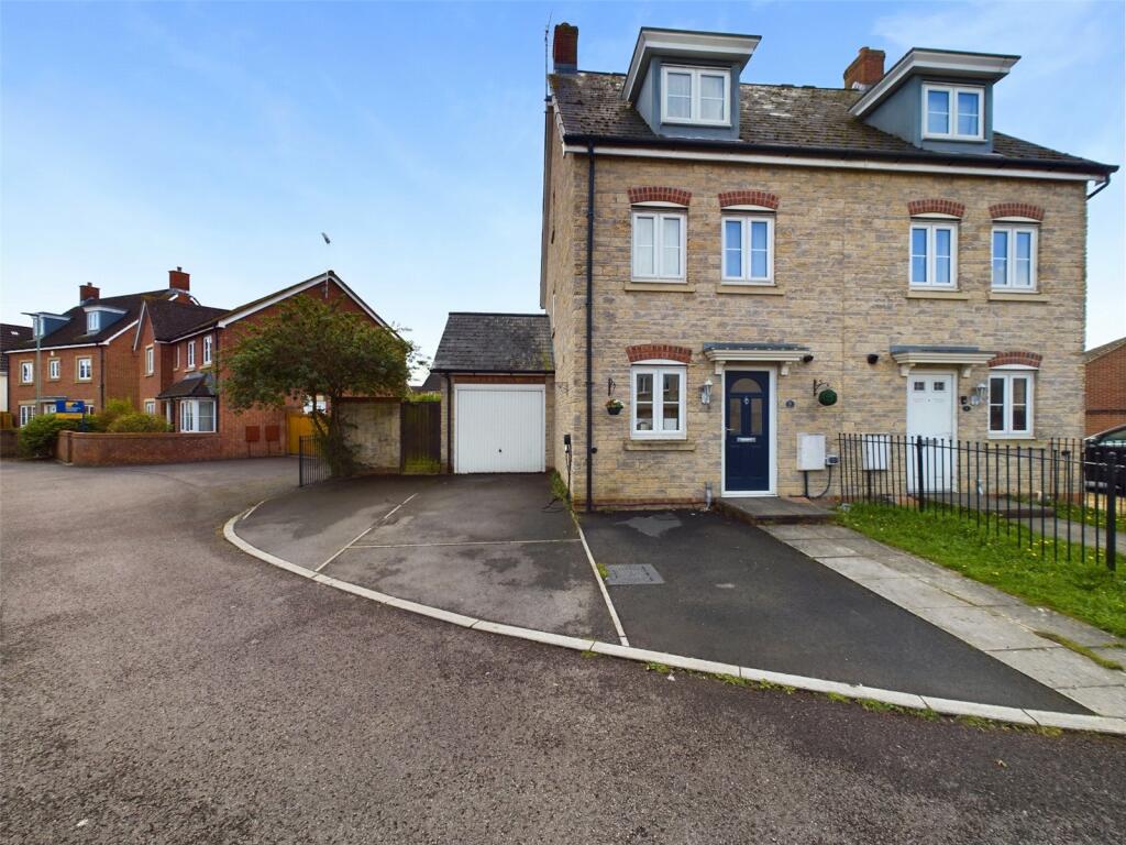 4 bedroom semi-detached house for sale in Henlow Drive Kingsway, Quedgeley, Gloucester, Gloucestershire, GL2