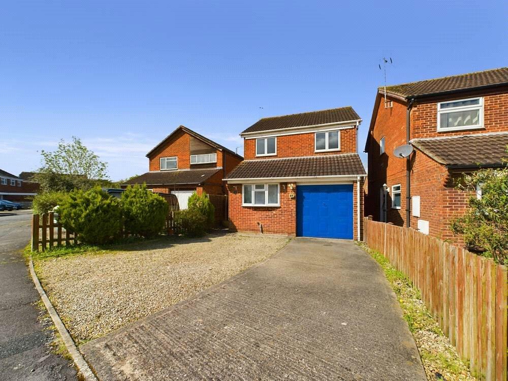 3 bedroom detached house for sale in The Holly Grove, Quedgeley, Gloucester, Gloucestershire, GL2