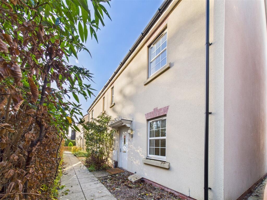 Main image of property: Snetterton Heath Kingsway, Quedgeley, Gloucester, Gloucestershire, GL2