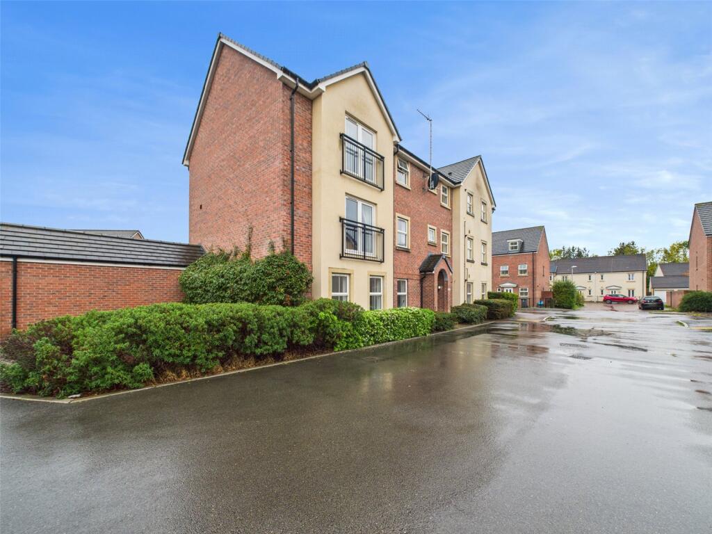 Main image of property: Snetterton Heath Kingsway, Quedgeley, Gloucester, Gloucestershire, GL2