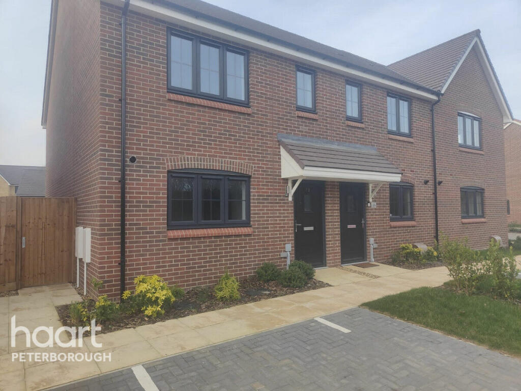 3 bedroom end of terrace house for sale in Houghton Way, Stilton, PE7