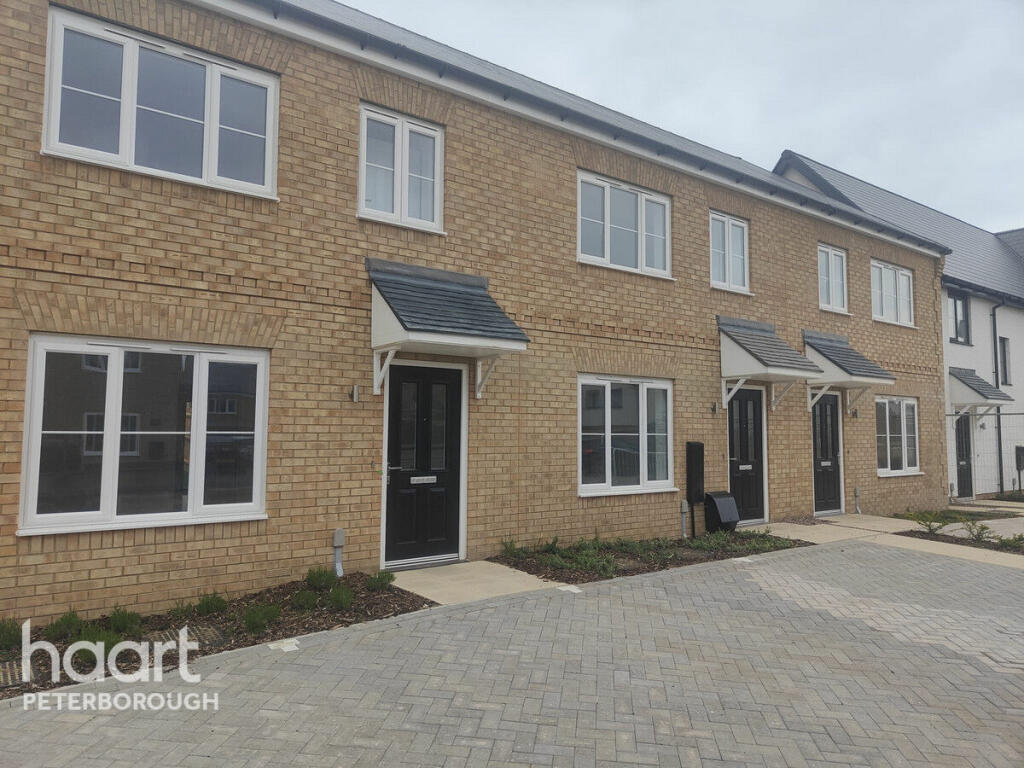 3 bedroom end of terrace house for sale in Peacock Drive, Sawtry, PE28