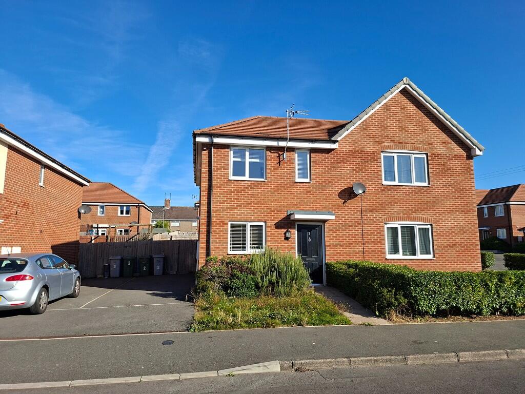 Main image of property: Fourth Avenue, NG21