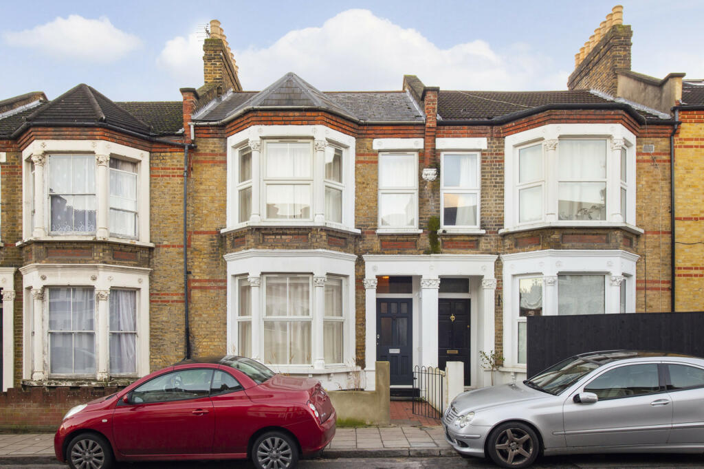 3 bedroom terraced house for sale in St. Asaph Road, SE4