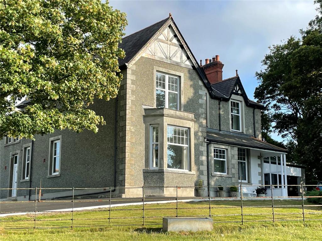5 bedroom detached house for sale in Treflyn, Gwalchmai, Anglesey, LL65