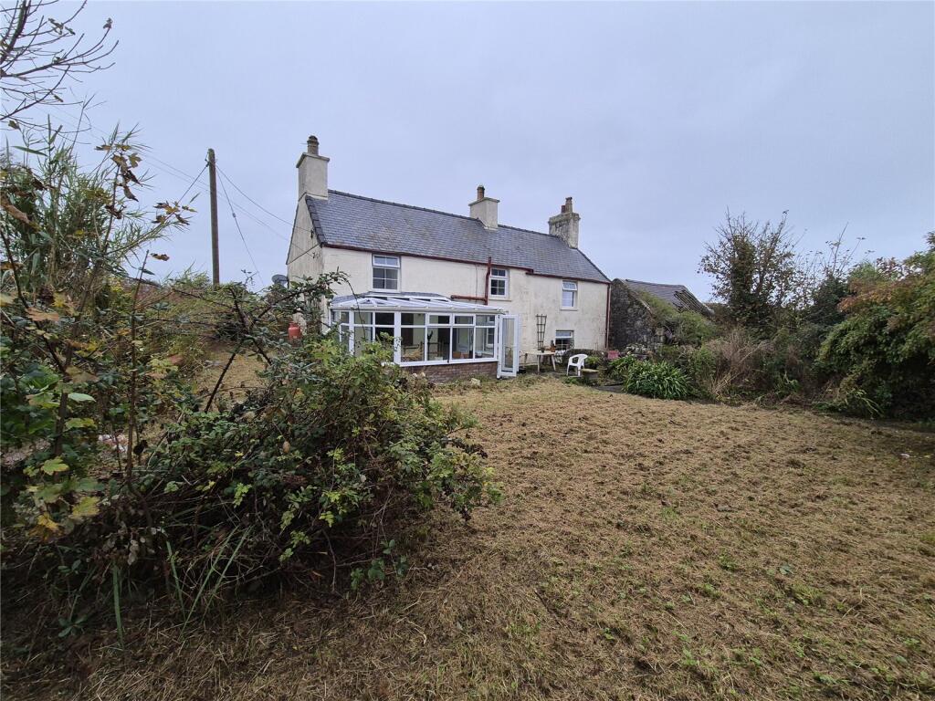 Main image of property: Marianglas, Benllech, Anglesey, LL73