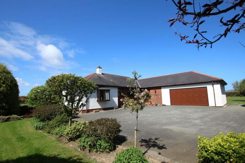 3 bedroom bungalow for sale in Tyn Y Gongl, Benllech, Anglesey, LL74