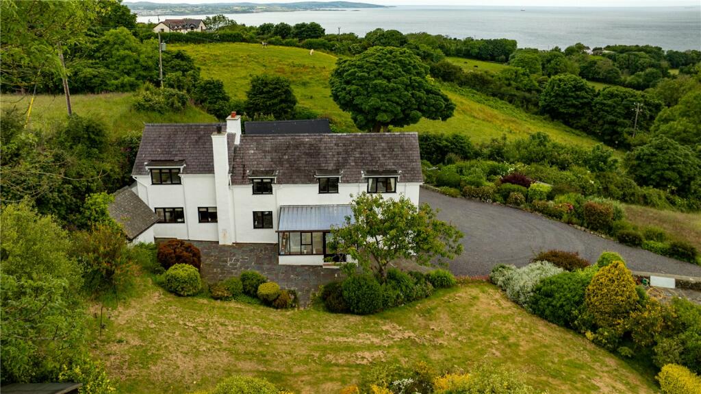 3 bedroom detached house for sale in Ty'n Y Berth, Llanddona, Anglesey
