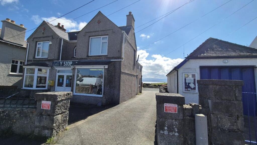 Main image of property: Hyfrydle, Moelfre, Anglesey, LL72