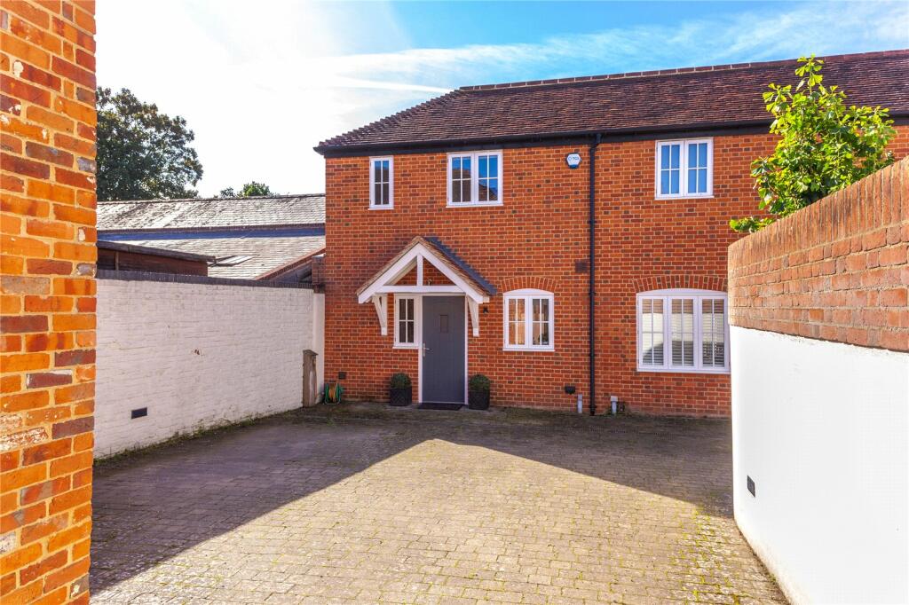 Main image of property: Bell Lane, Henley-on-Thames, Oxfordshire, RG9