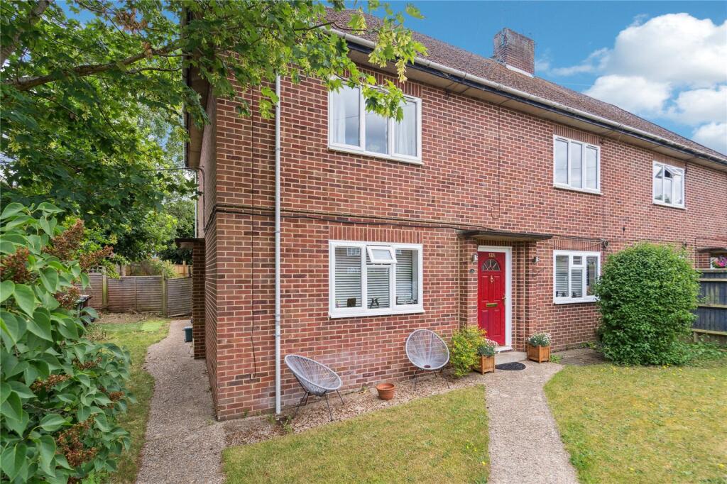 Main image of property: Gainsborough Crescent, Henley-on-Thames, Oxfordshire, RG9