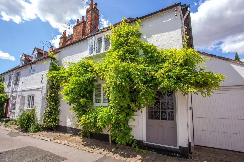 Main image of property: Wharfe Lane, Henley-on-Thames, Oxfordshire, RG9