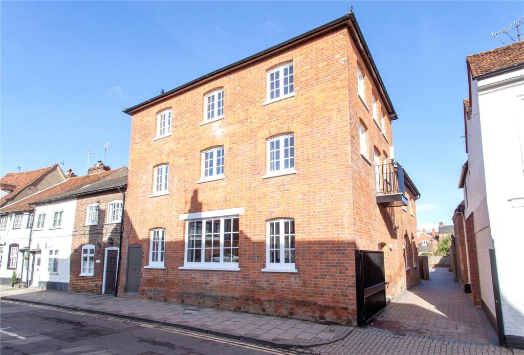 Main image of property: Friday Street, Henley-on-Thames, Oxfordshire, RG9