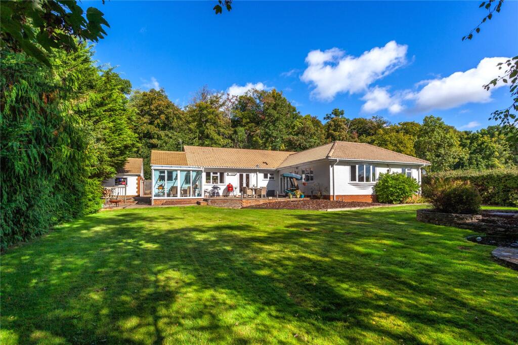 Main image of property: Horsepond Road, Cane End, Reading, Oxfordshire, RG4