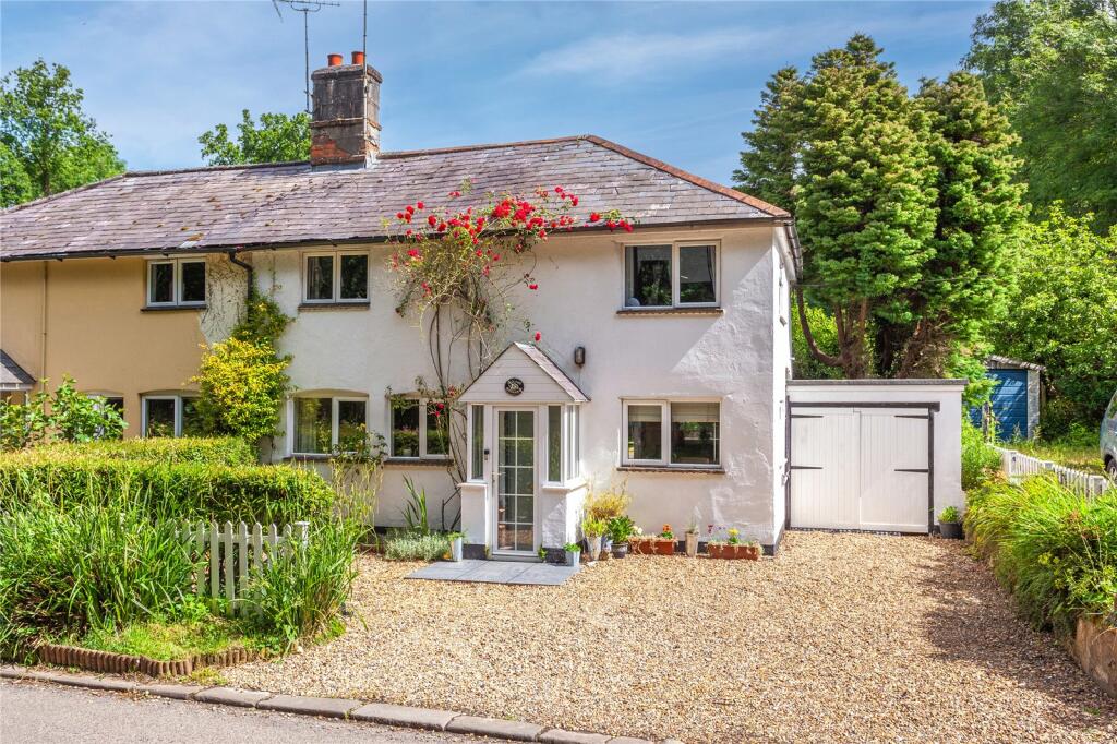 Main image of property: Arch Cottages, Binfield Heath, Oxfordshire, RG9