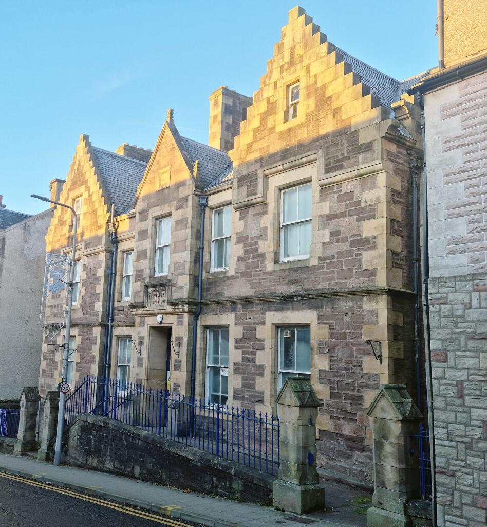 Main image of property: Flat 8, Drummond House, 19-21 King Street, Crieff PH7 3HA