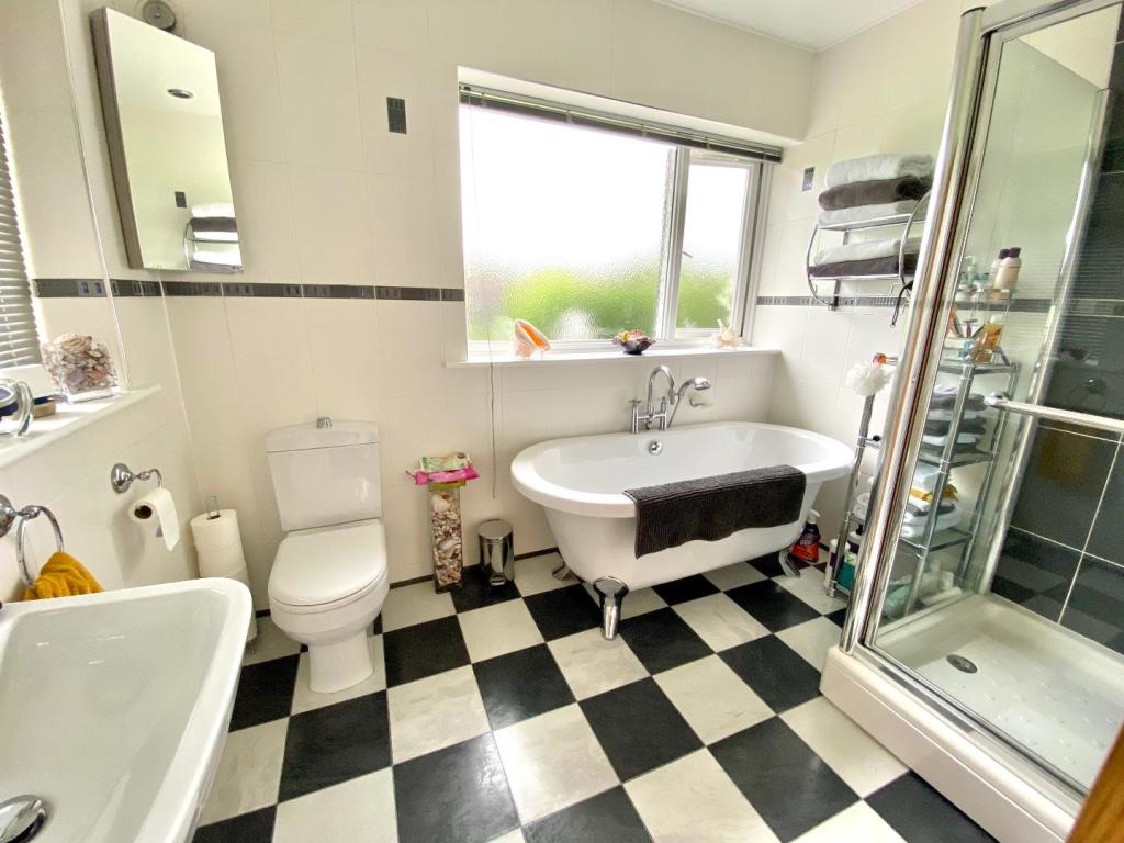 5 bedroom detached bungalow for sale in Uplowman Road, Tiverton, Devon