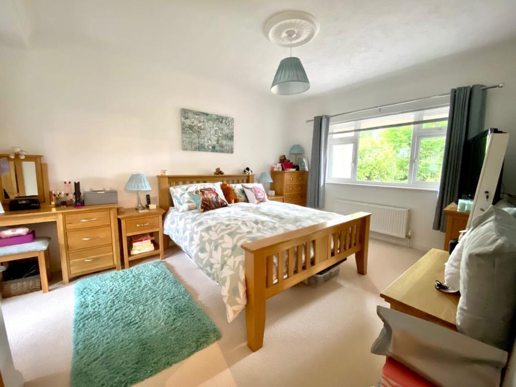 5 bedroom detached bungalow for sale in Uplowman Road, Tiverton, Devon, EX16