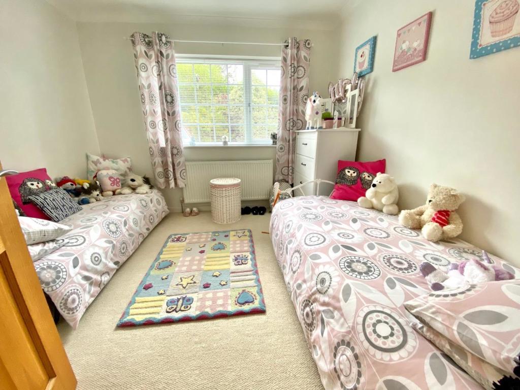 5 bedroom detached bungalow for sale in Uplowman Road, Tiverton, Devon