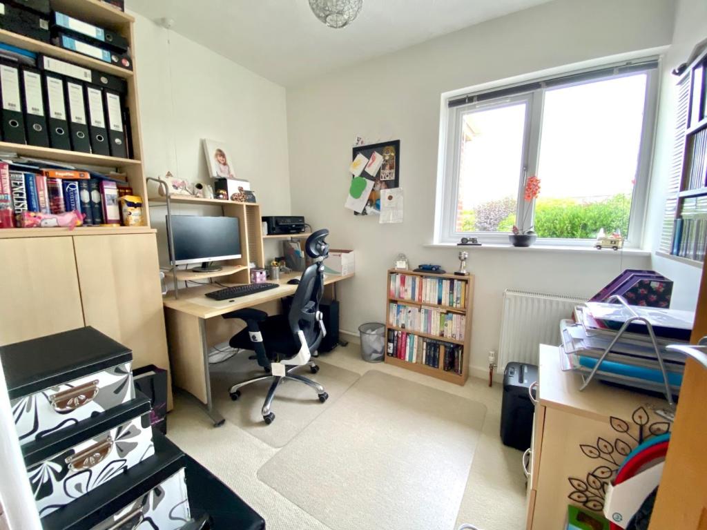 5 bedroom detached bungalow for sale in Uplowman Road, Tiverton, Devon