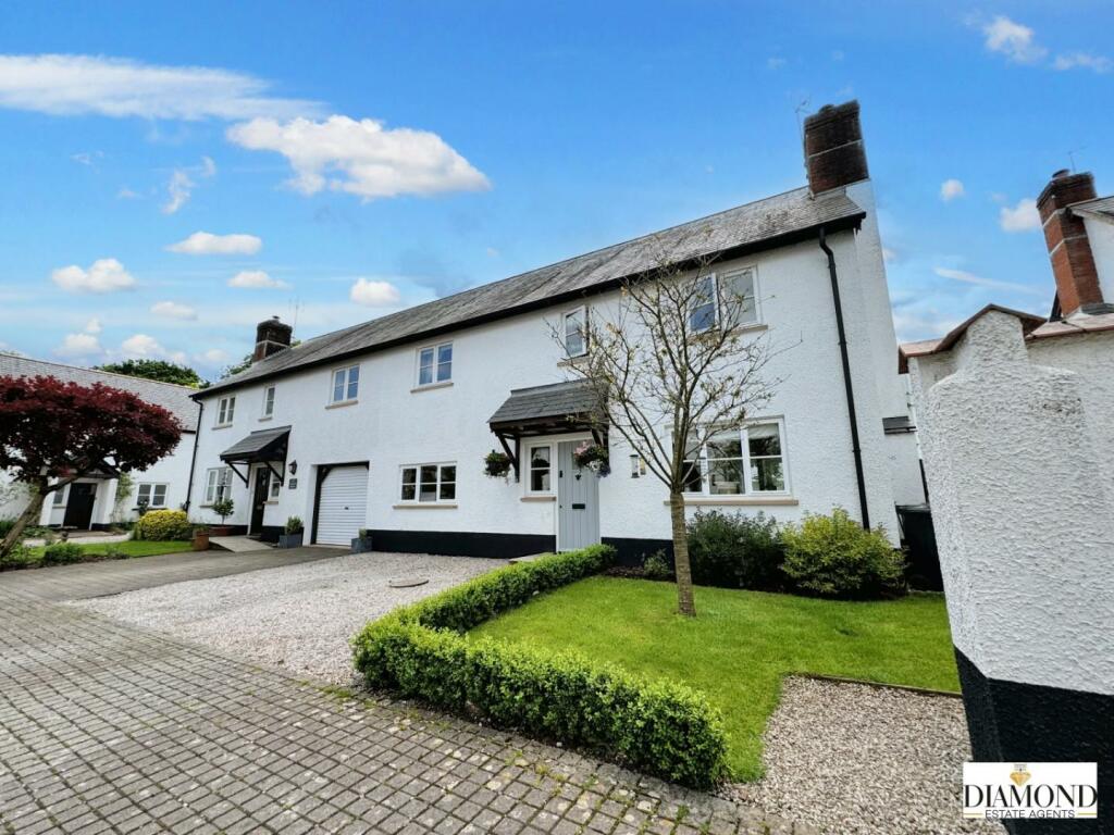 5 bedroom semidetached house for sale in Eastwick Barton, Nomansland