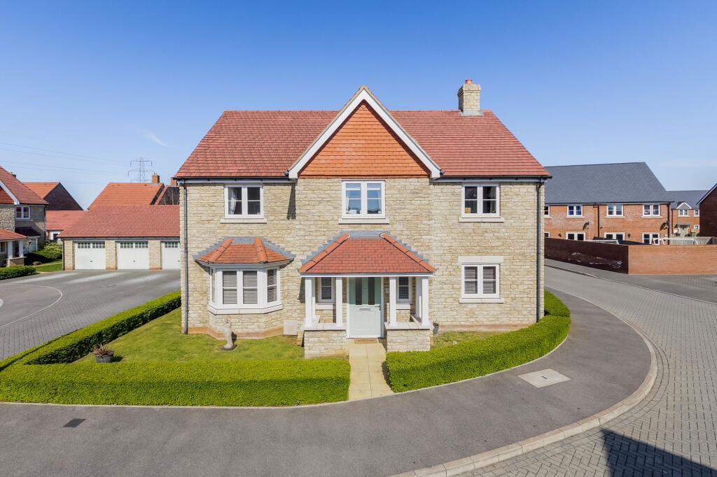 Main image of property: Harding Vale, Steventon, OX13
