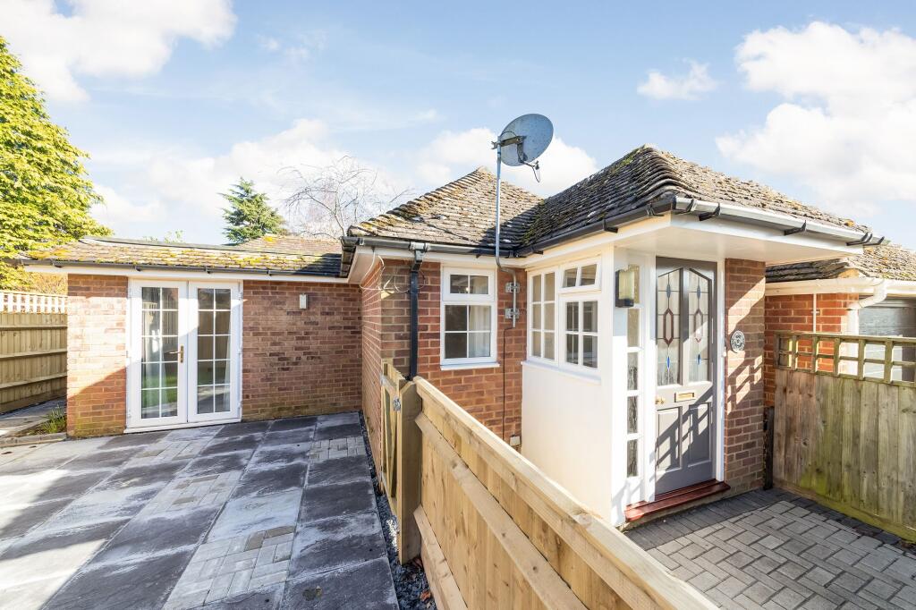 Main image of property: Sandy Lane, Southmoor, OX13