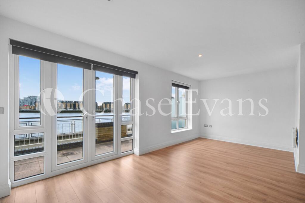 Main image of property: St Davids Square, Isle Of Dogs, London, E14