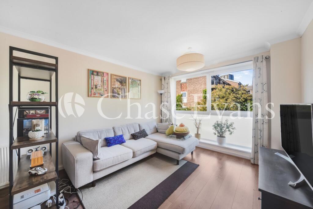 Main image of property: Capstan Square, Isle Of Dogs, London, E14