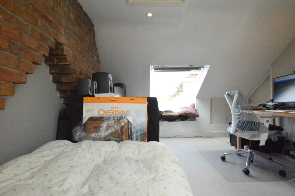Additional property image - Approach Road, St Albans, AL1