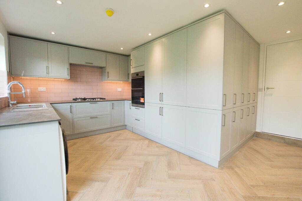 Additional property image - Abbots Park, St Albans, AL1