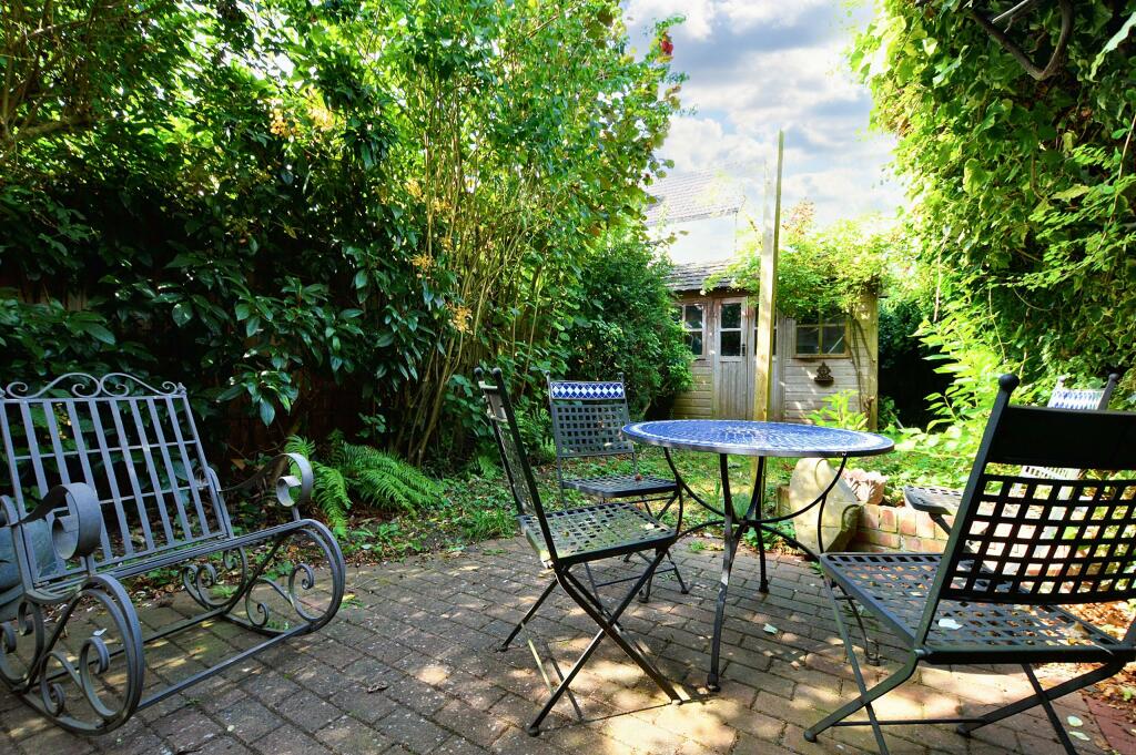 Additional property image - Approach Road, St Albans, AL1