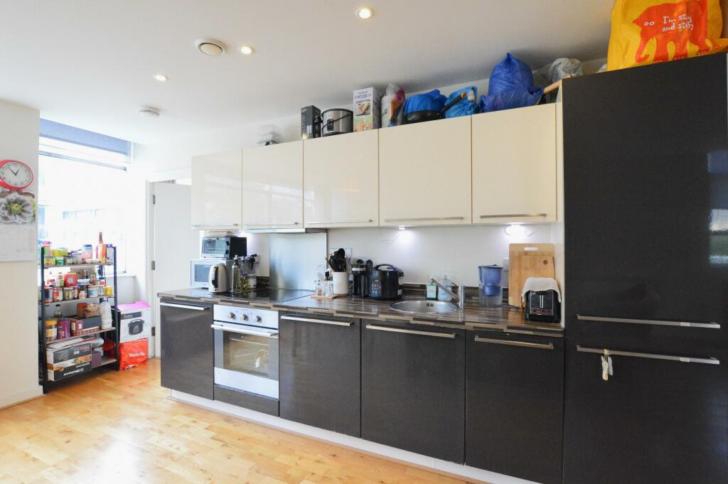Additional property image - Newsom Place, St Albans, AL1