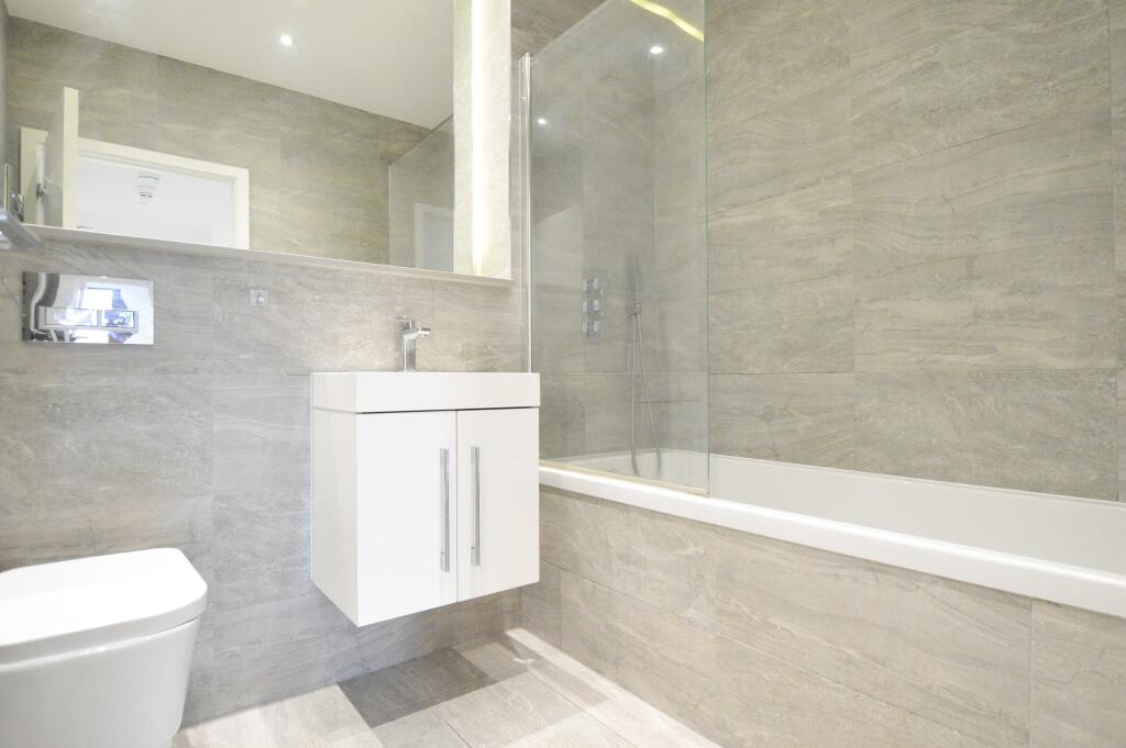 Additional property image - Ziggurat House, St Albans, AL1