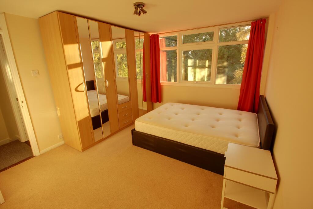 Additional property image - Abbots Park, St Albans, AL1