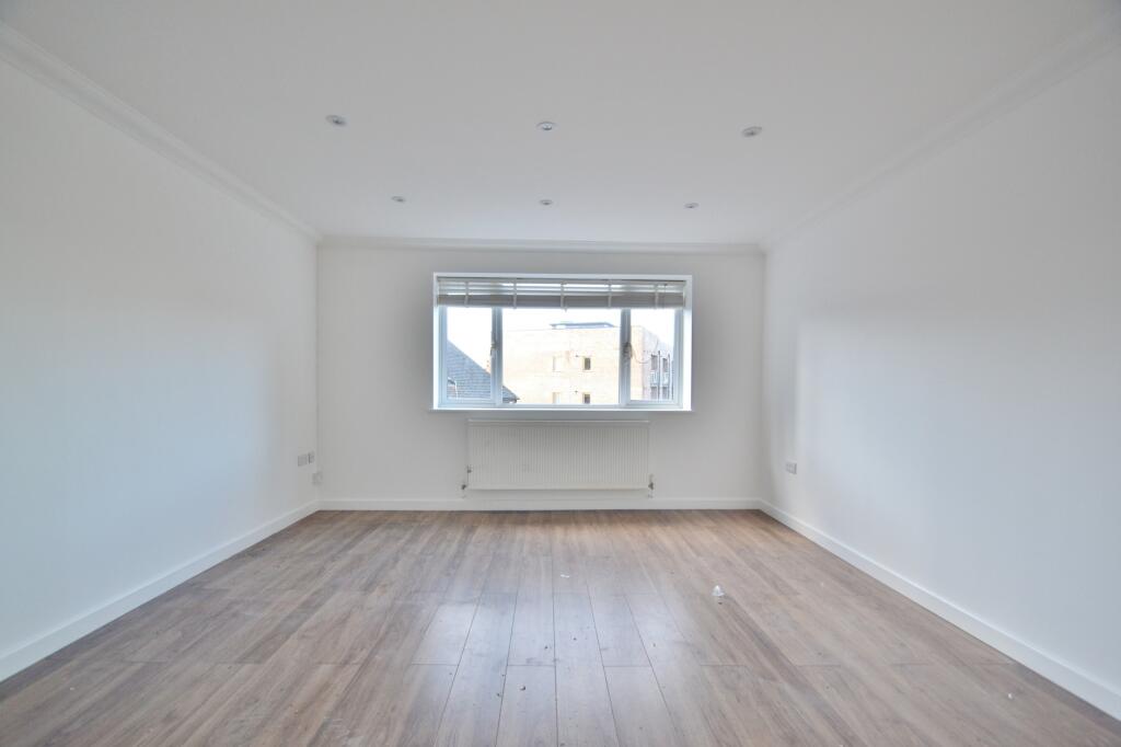 1 bedroom apartment for sale in South Road, Haywards Heath, RH16