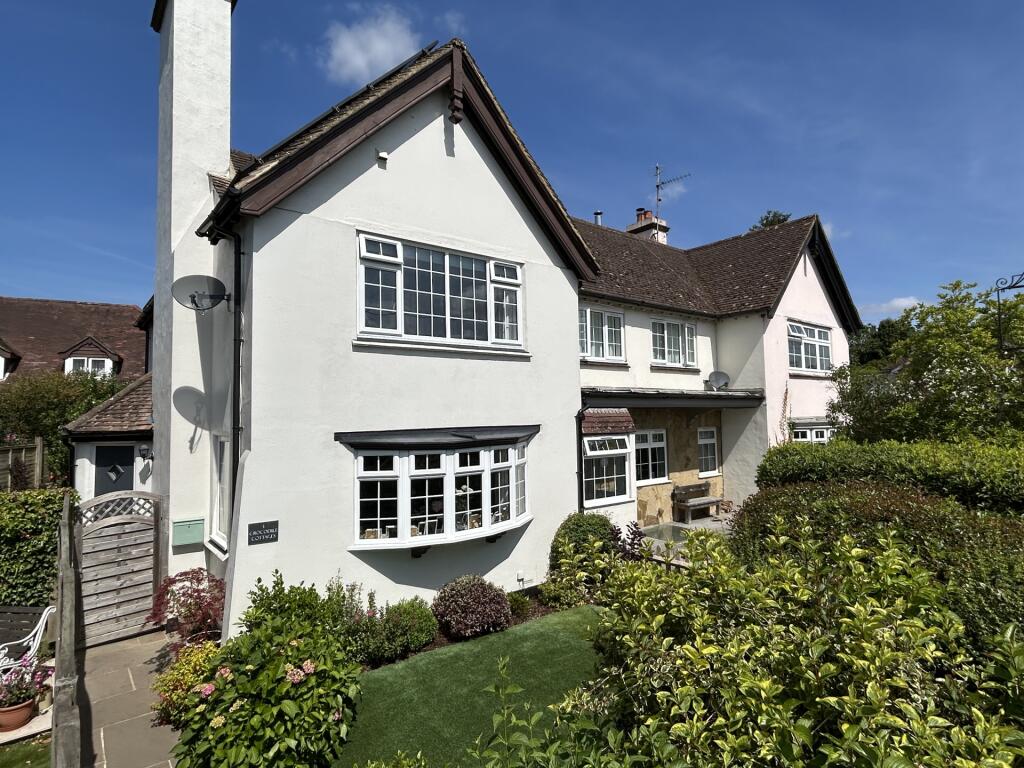 Main image of property: London Road, Danehill, RH17