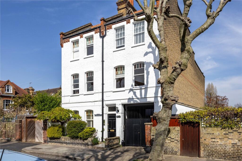 Main image of property: Howards Lane, London, SW15