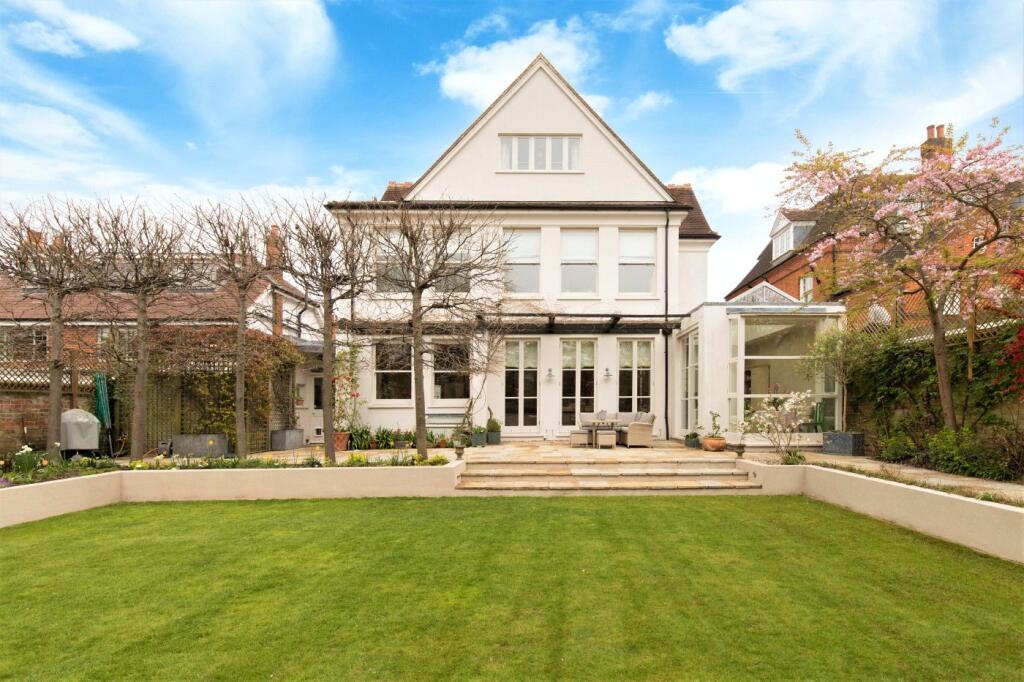 Main image of property: Woodborough Road, Putney, London, SW15