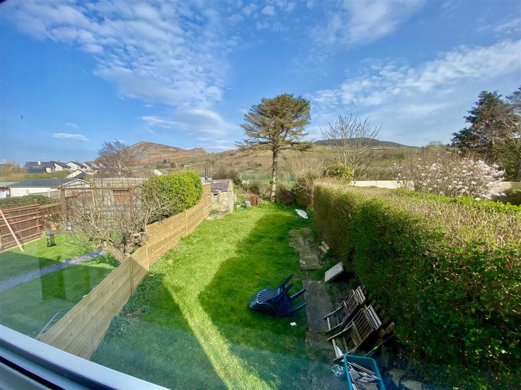 2 bedroom terraced house for sale in Stryd Y Llan, Nefyn, Pwllheli, LL53