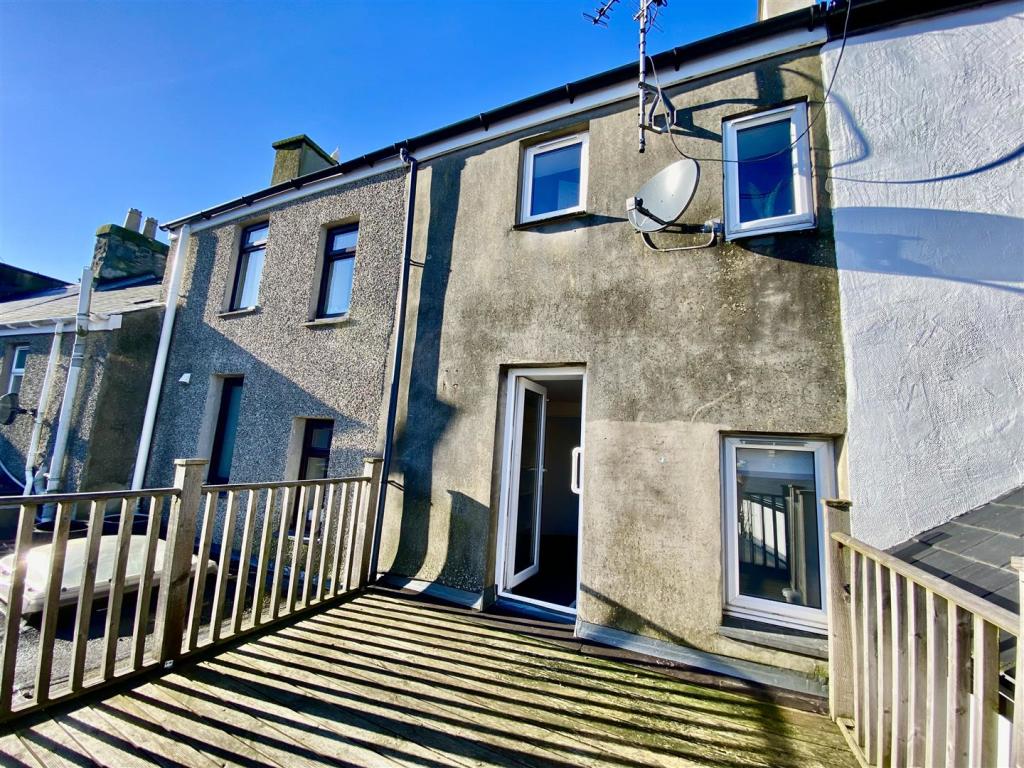 4 bedroom terraced house for sale in High Street, Nefyn, Pwllheli, LL53