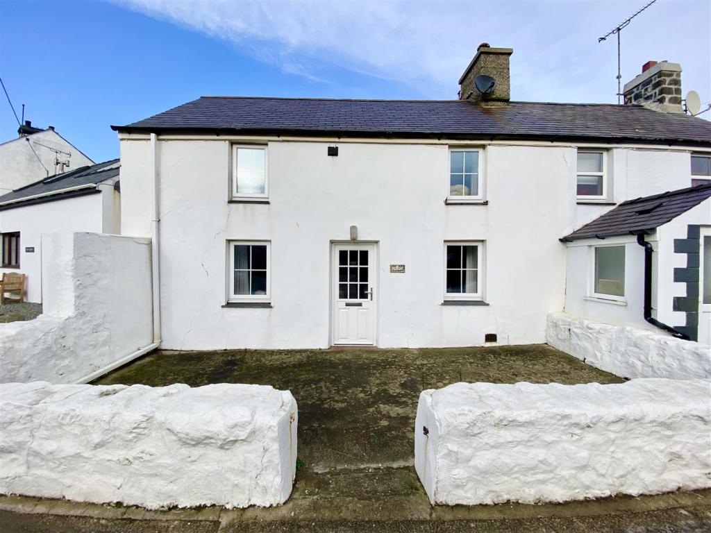 3 bedroom semidetached house for sale in Aberdaron, Pwllheli, LL53