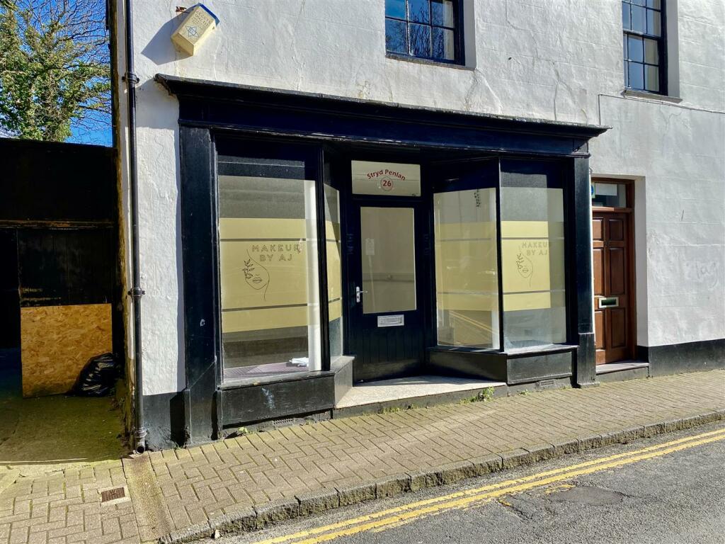 Office for rent in Stryd Penlan, Pwllheli, LL53