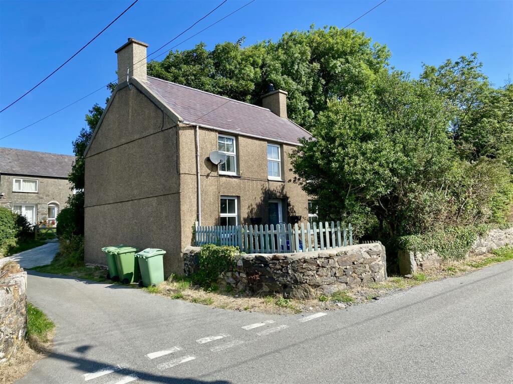 Main image of property: Brynmawr, Sarn