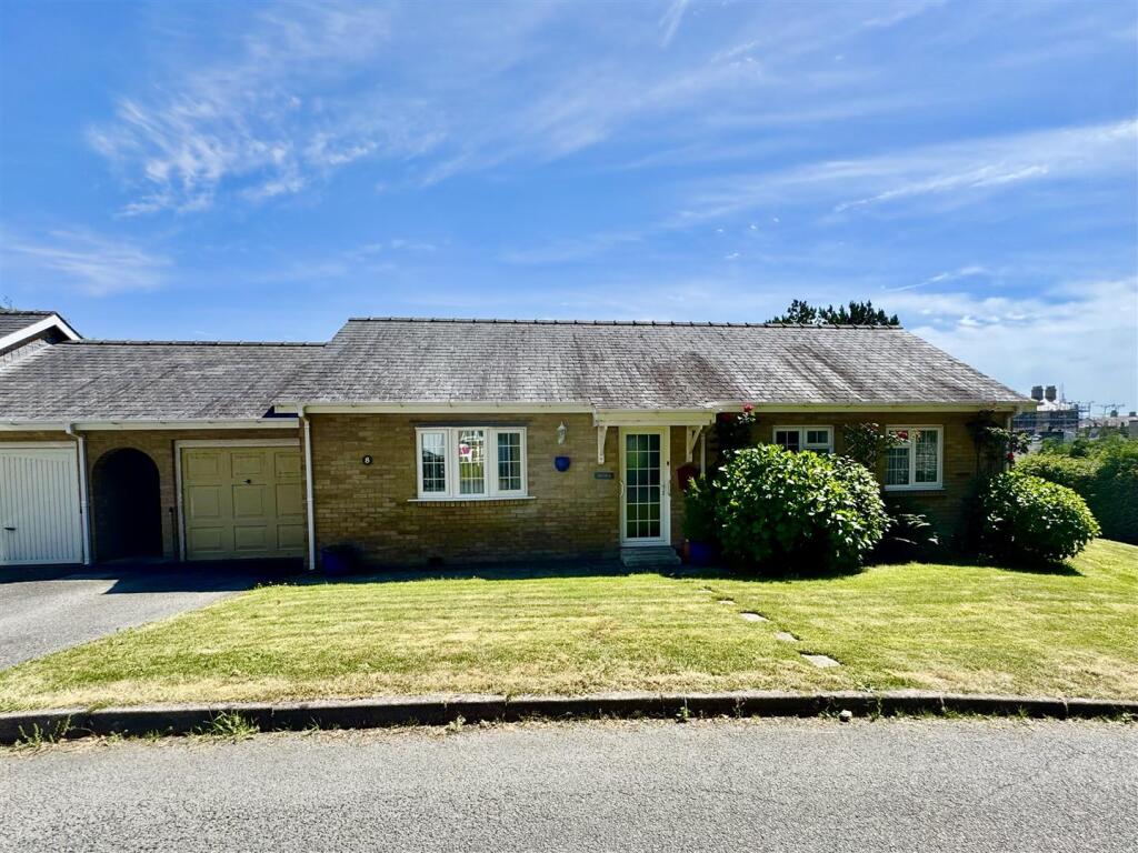 Main image of property: Plas Tanrallt, Pwllheli