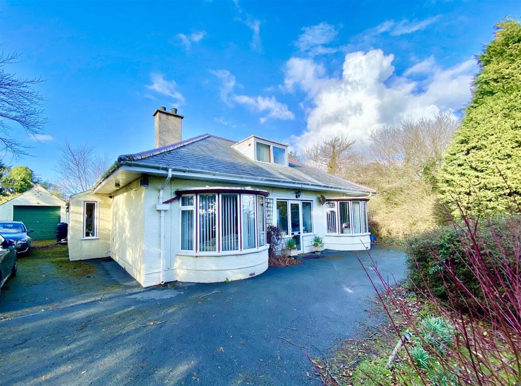 Main image of property: Y Ffor, Pwllheli