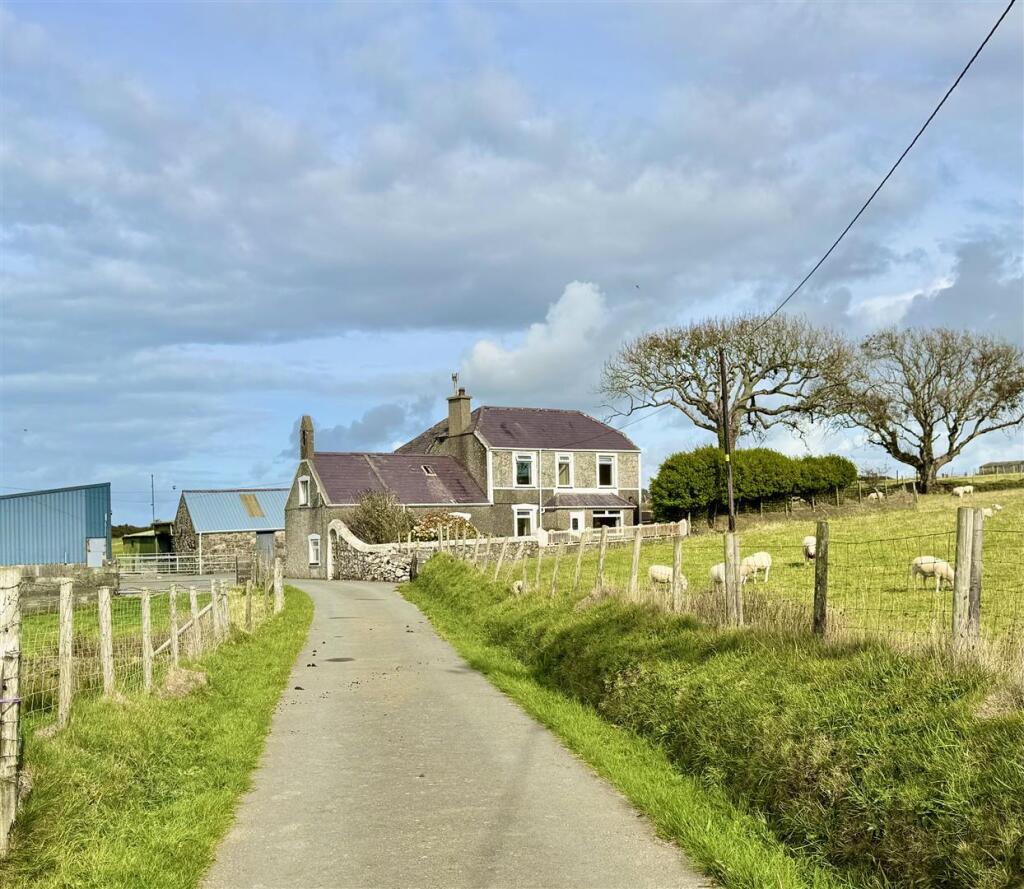 Main image of property: Llangwnadl, Pwllheli