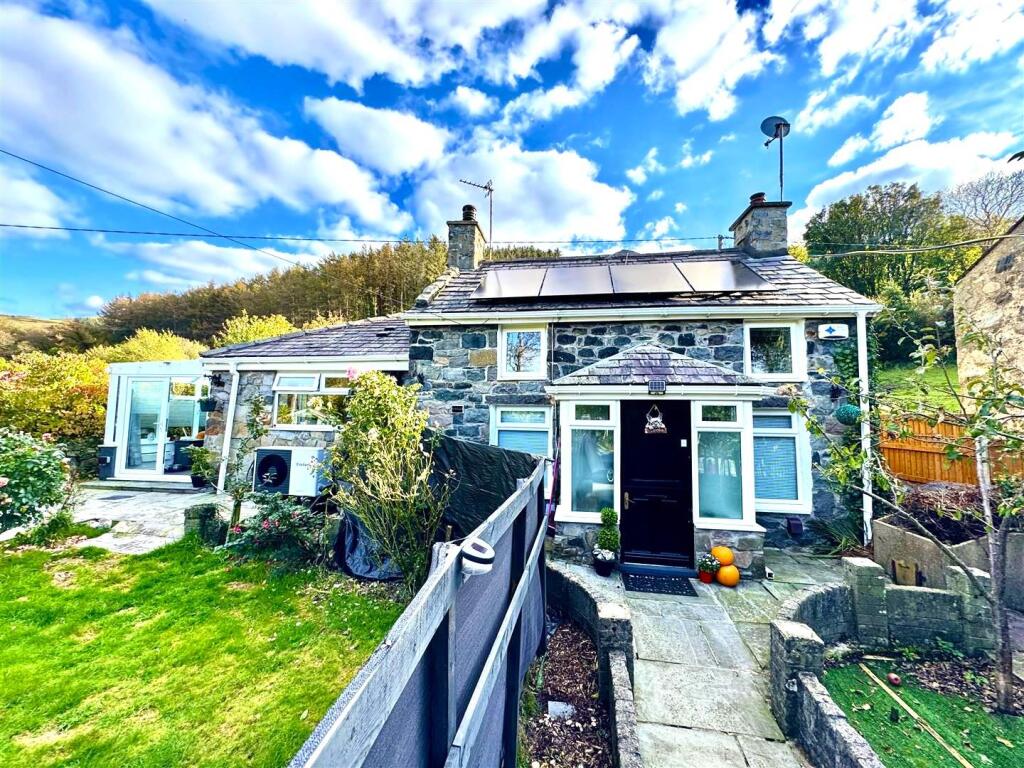 Main image of property: Gyrn Goch, Caernarfon
