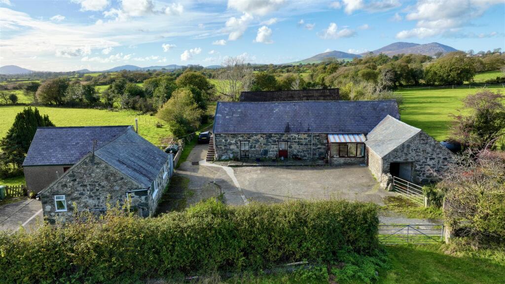 Main image of property: Llangybi, Pwllheli