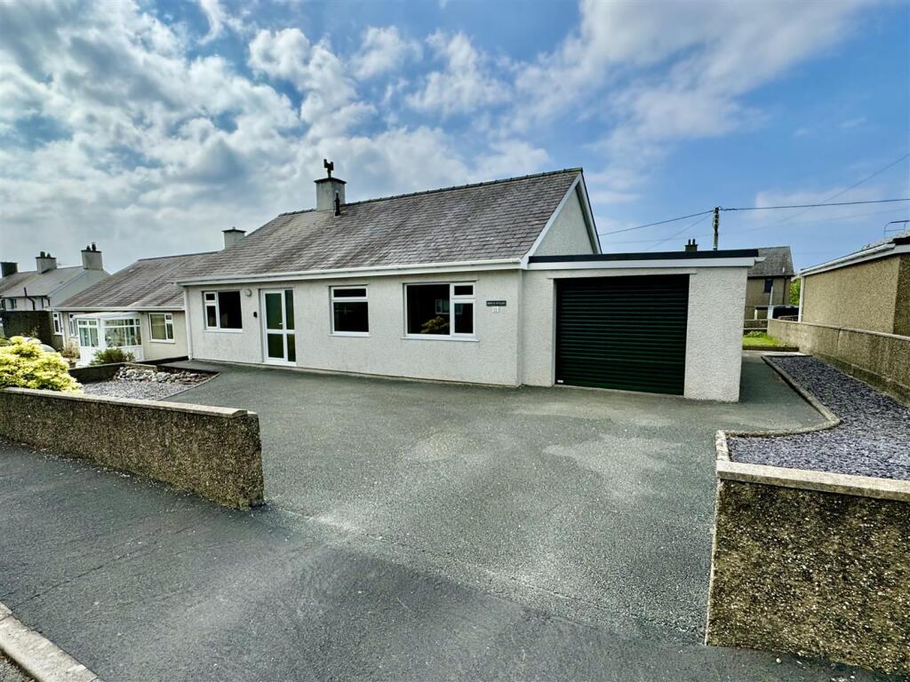 Main image of property: Ty'n Rhos Estate, Chwilog